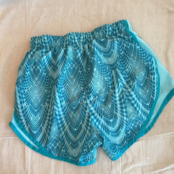 2-pair Nike Dri-fit shorts - Picture 4 of 6